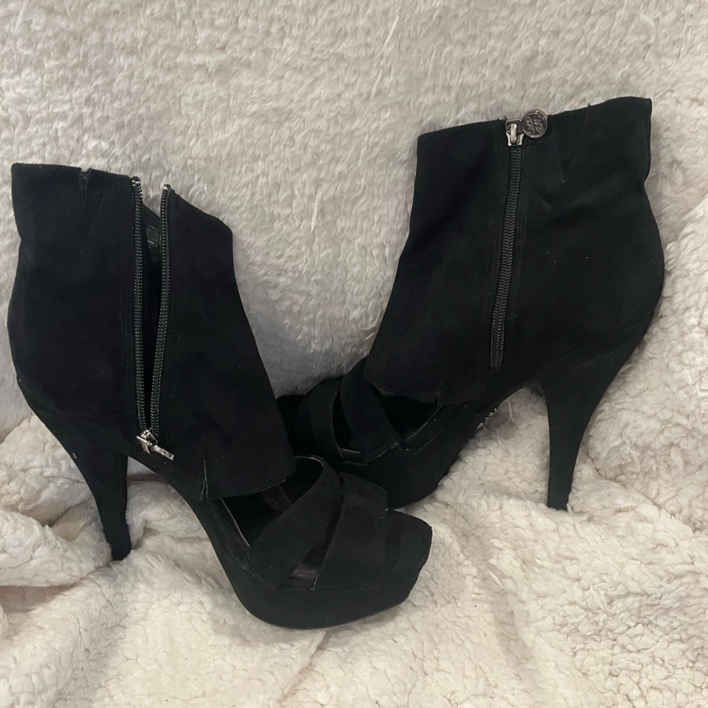 Simply Vera Vera Wang Platform Heels